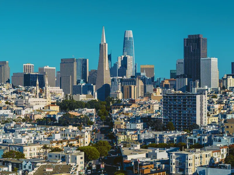 San Francisco’s Financial District, with the Transamerica Pyramid and Salesforce Tower, above the city’s hillside streets.